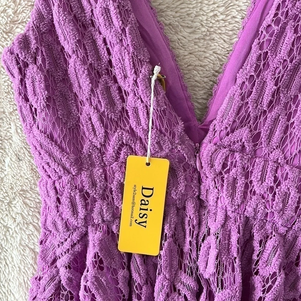 𝅺nwt Purple lace Dress